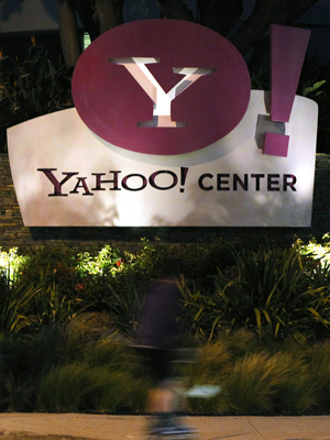 yahoo_center